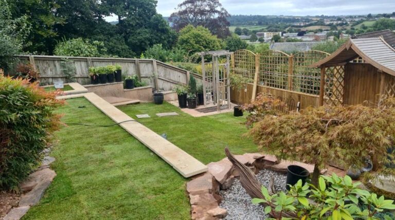 Garden landscapers in Tiverton